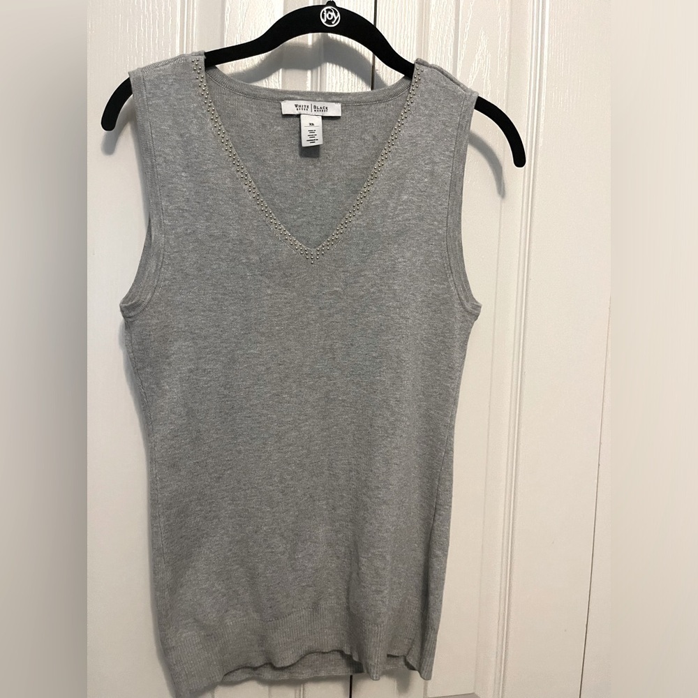 White House Black Market Gray V-Neck Sleeveless Top